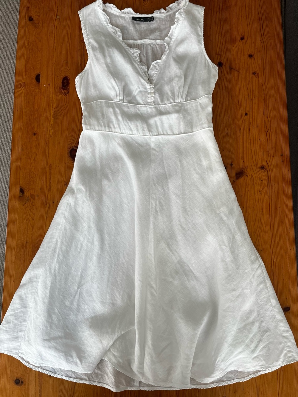 Mexx White linen Sleeveless Midi Dress with Ruffled V-Neck